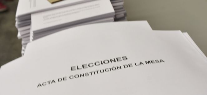Imagen del polígono de Alcalá de Henares (Madrid) donde se esta gestionando la logística para las elecciones del 26J.