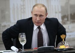 Putin: “el dinero se queda en Rusia”