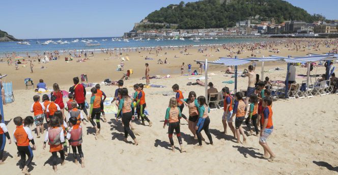 Vista playa La Concha en San Sebastian.rn i