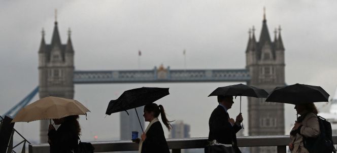 La Bolsa de Londres cae el 1,6% anual... y el 13% en euros