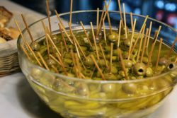 O te haces un #Ponzaning o sales de tapas