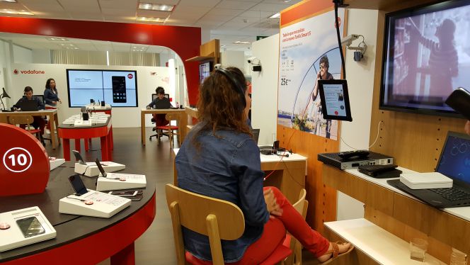 Así son las ventas y el asesoramiento virtual que ofrece Vodafone en su web