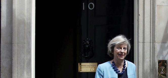 La ministra británica del Interior, Theresa May frente al 10 de Downing Street.