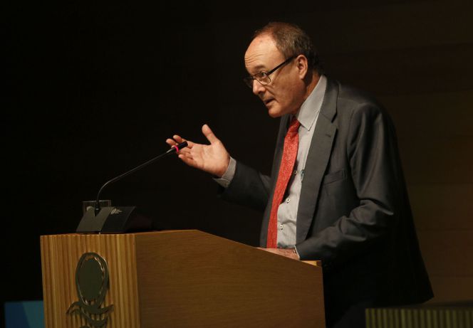 El gobernador del Banco de España, Luis María Linde, durante la inauguración hoy del curso de verano