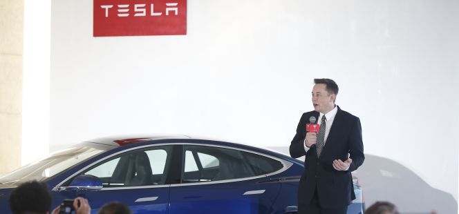 Elon Musk, fundador de Tesla, en la presentación de uno de sus coches.