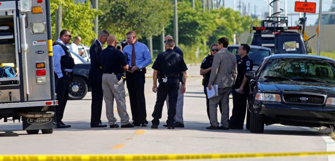 Dos muertos y 14 heridos en un tiroteo en un pub de Florida