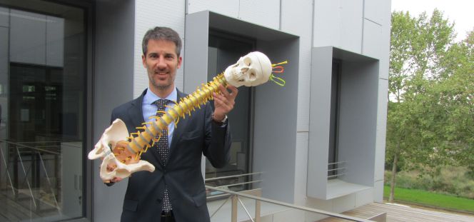 Lluís Chico, director general y fundador de Neos Surgery. La empresa fue creada con el apoyo de Tecnalia y el Centro Tecnológico de Cataluña, Eurecat.