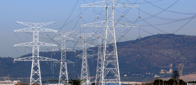 En la foto, una red eléctrica.