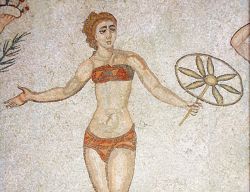 El bikini cumple 70 años y no envejece