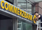 Commerzbank avisa: el beneficio caerá respecto a 2015 Commerzbank avisa: el beneficio caerá respecto a 2015