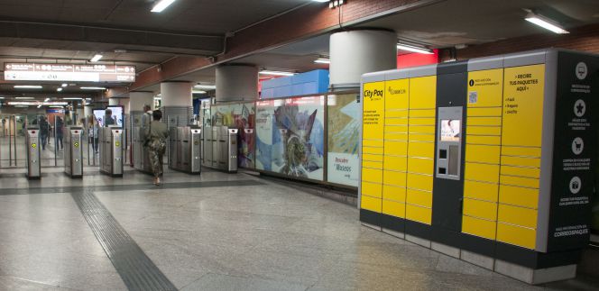 La CNMC expedienta a Correos repartirse clientes