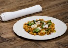 La ensalada de garbanzos que triunfa en Madrid La ensalada de garbanzos que triunfa en Madrid