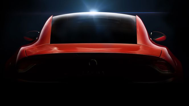 Karma reta a Tesla con un modelo deportivo de techo solar