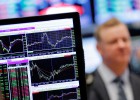 Gas Natural y Repsol blindan al Ibex de las caídas de Europa, ¿qué ha ocurrido? Gas Natural y Repsol blindan al Ibex de las caídas de Europa, ¿qué ha ocurrido?