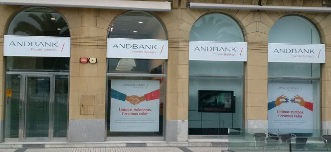 Fachada de una oficina de Andbank