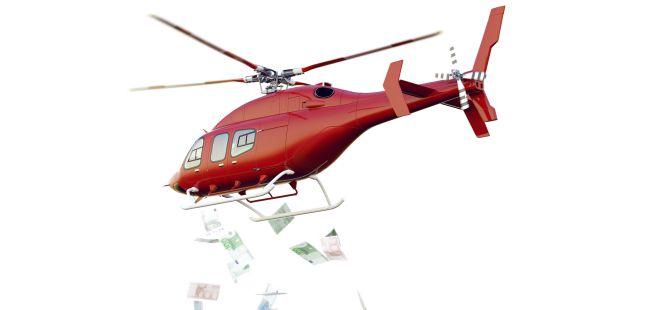 Los tipos bajos y el ‘helicóptero del dinero’