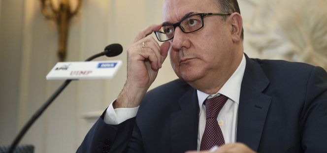 El presidente de la Asociación Española de Banca (AEB), José María Roldán.
