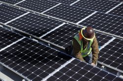 Competencia exterior feroz en el sector solar