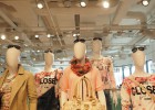 Webrooming vs Showrooming: ¿Cómo se adaptan las tiendas? Webrooming vs Showrooming: ¿Cómo se adaptan las tiendas?