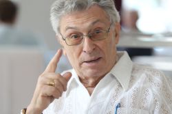 Ángel Viñas, durante la entrevista con Cinco Días.