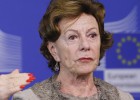 Bruselas investigará las sociedades ‘offshore’ de Kroes Bruselas investigará las sociedades ‘offshore’ de Kroes