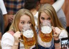 Así se sirve la cerveza en el Oktoberfest Así se sirve la cerveza en el Oktoberfest