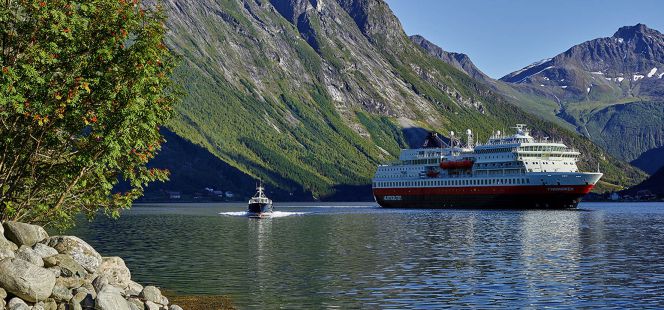 Paisajes soñados en Hjørundfjord