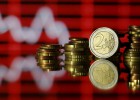 El rally de Deutsche Bank frena la sangría en las Bolsas El rally de Deutsche Bank frena la sangría en las Bolsas