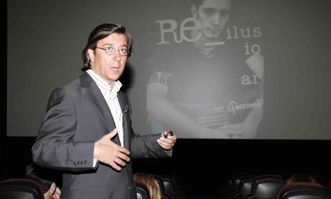 Pío Cabanillas, durante la presentaciónen en 2009 de una de las campañas más ambiciosas de Acciona, Re-Acciona.