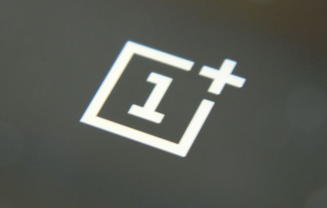 Logotipo de OnePlus