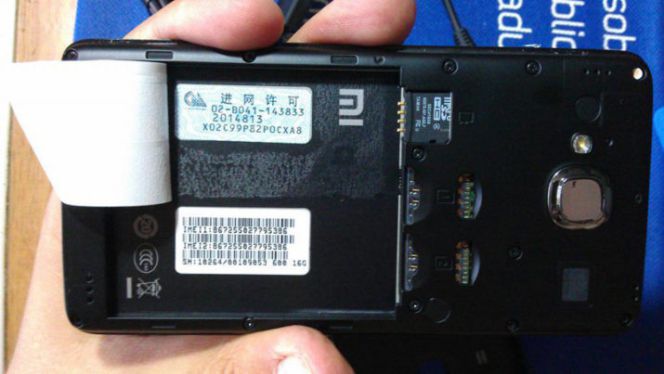 Imagen de supuesto teléfono de Zetta que es de xiaomi