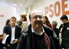 El no del PSC amenaza con romper la unidad del PSOE El no del PSC amenaza con romper la unidad del PSOE
