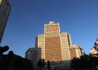 Prórroga a Casanova para comprar el Edificio España Prórroga a Casanova para comprar el Edificio España
