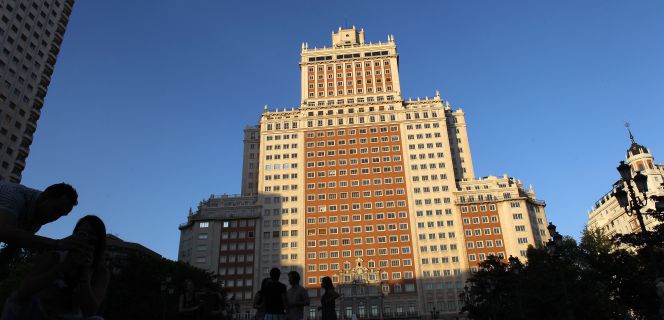 La venta del Edificio España se retrasa hasta el 31 de enero