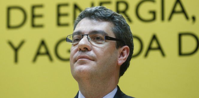 El nuevo ministro de Energía, Turismo y Agenda Digital, Álvaro Nadal, durante el acto de su toma de posesión el viernes.