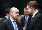 Guindos rechaza la congelación de fondos Guindos rechaza la congelación de fondos