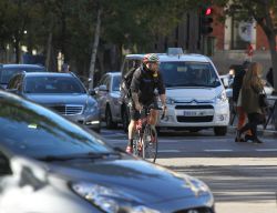 La reforma penal saca de la vía a la bicicleta
