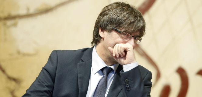 El presidente de la Generalitat, Carles Puigdemeont, en una reunión del gobierno catalán.
