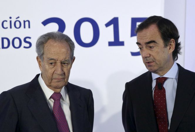 Juan Miguel Villar Mir, primer accionista de OHL, junto a su hijo Juan Villar-Mir, presidente de la compañía.