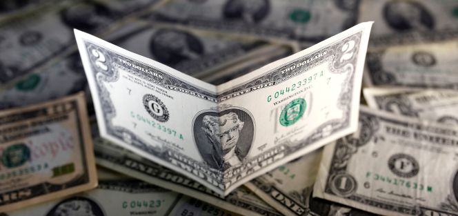 Billetes de dólar.