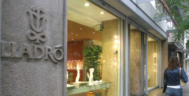 PHI Industrial lanza una oferta en firme por Lladró