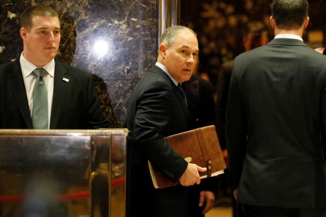 Scott Pruitt Attorney, el fiscal general del estado de Oklahoma, un escéptico del cambio climático, será el director de la Agencia de Protección Medioambiental (EPA, en inglés) de EE UU.