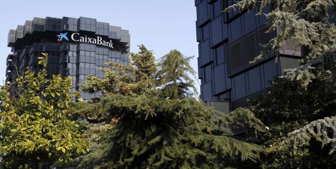 Sede de Caixabank en la avenida Diagonal de Barcelona.