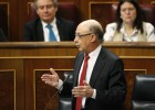 Rajoy sube impuestos con el único apoyo del PSOE Rajoy sube impuestos con el único apoyo del PSOE