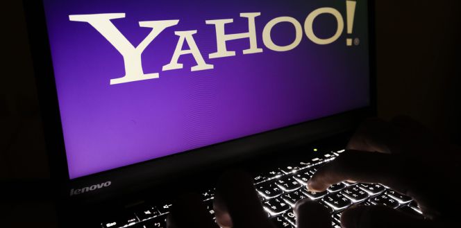 Logo de Yahoo en un ordenador.