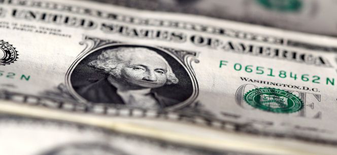 Billetes de dólar estadounidense.