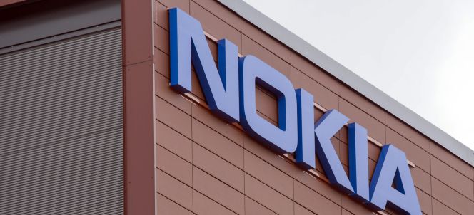 Nokia arrastra a Apple a los tribunales en medio mundo