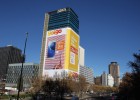 Las telecos, a la caza de los grandes carteles publicitarios Las telecos, a la caza de los grandes carteles publicitarios