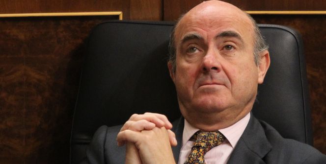 De Guindos dice no al cambio en la negociación colectiva