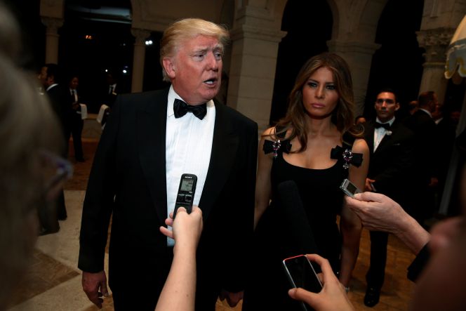 El presidente electo de EE UU, Donald Trump, acompañado de su esposa, Melania.